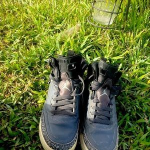 Cool Jordan’s size 6